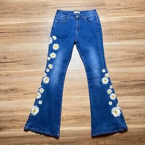 BAMBOO Blue Floral Daisy Embroidered Flare Jeans Size 9